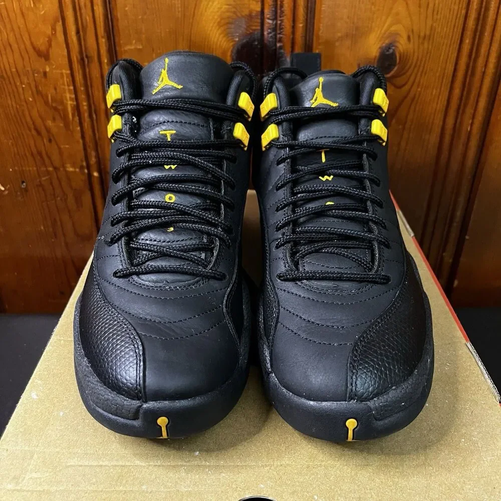 Jordan 12 University Gold/ Black Size 9.5 Men (CT8013071) Replacement Box USED